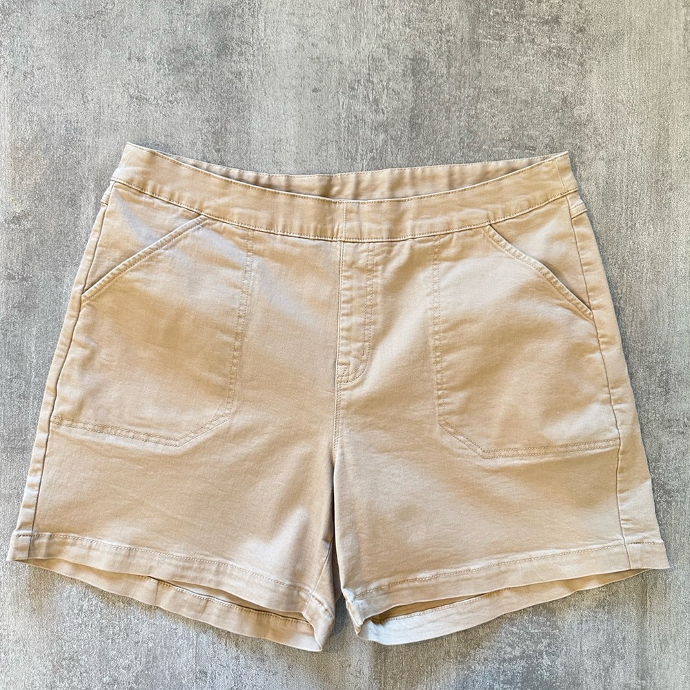 Nautica Women's Stretchy Cargo Shorts in Tan